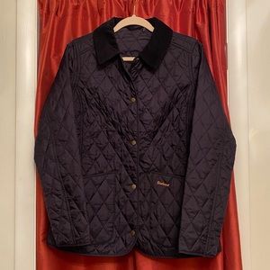 Women’s Barbour Annandale Quilted Jacket in Navy